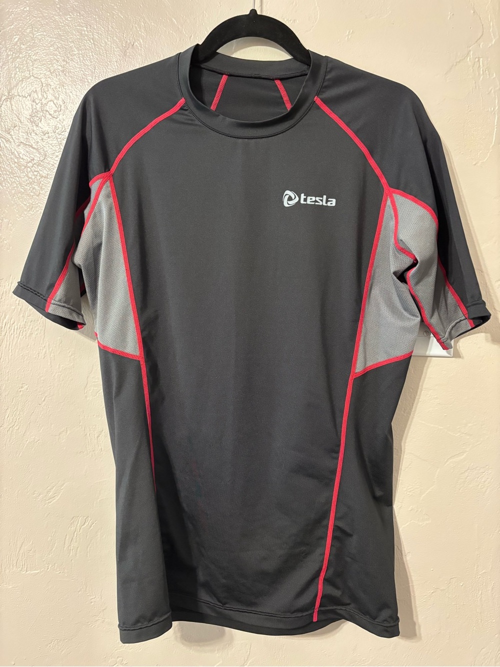 Tesla Performance Base Layer Compression Short Sleeve Athletic Workout Shirt XL